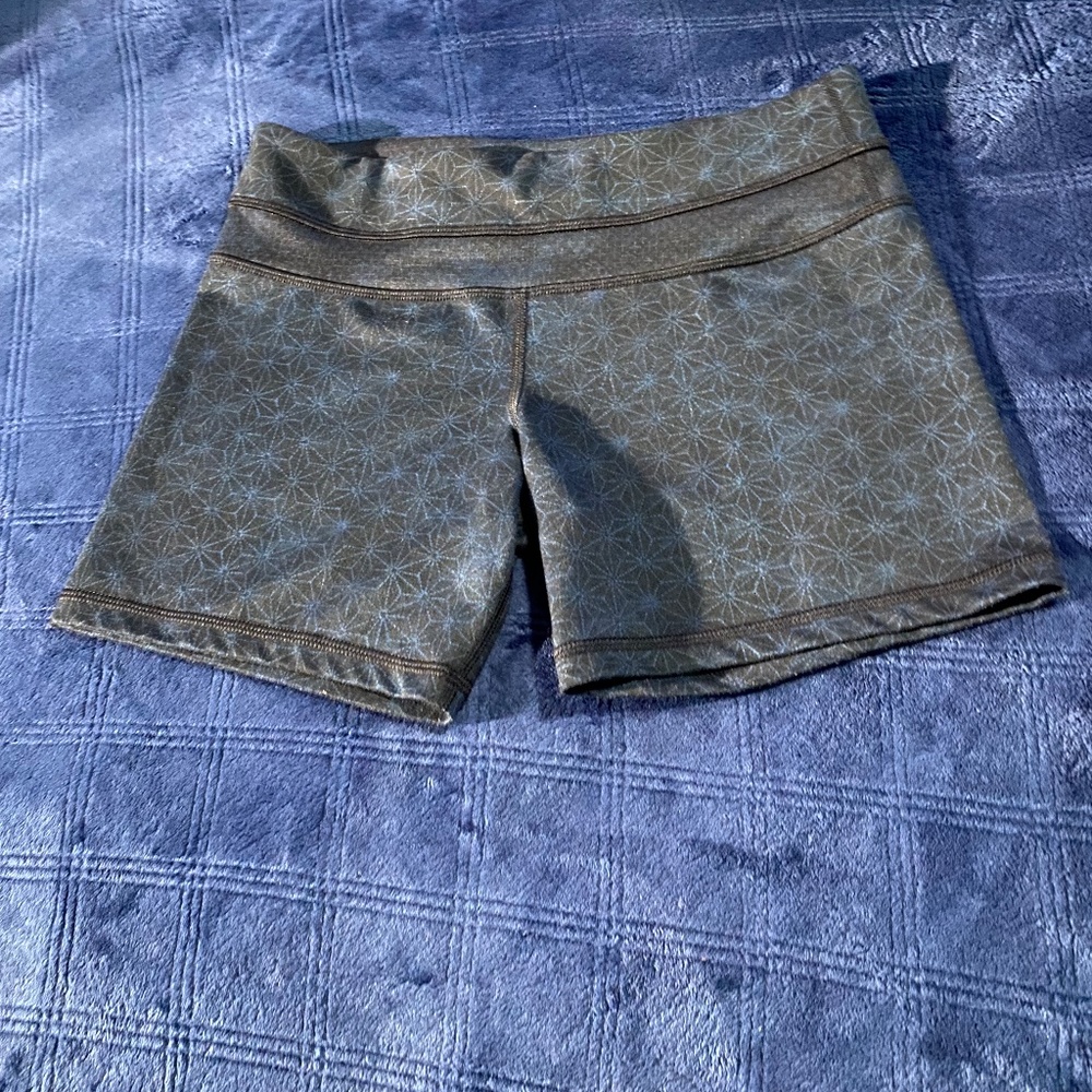 Lululemon black and blue shorts